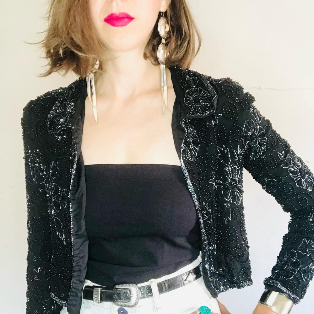 🔥SOLD🔥✨HP✨70s VTG Black Beaded Silk Cropped Bolero Jacket - Picture 2 of 5